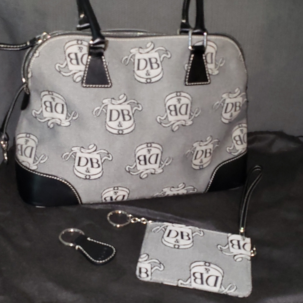 D & B Crest Print Db Logo Signature Dome - image 1